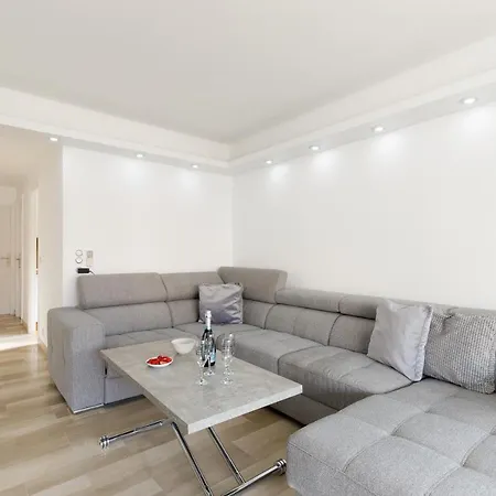 Apartment Les Liserons Yourhosthelper Cannes